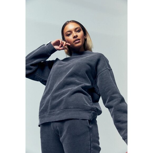 Conscious Citizen Oversized Sweatshirt in Black - Picture 2 of 5